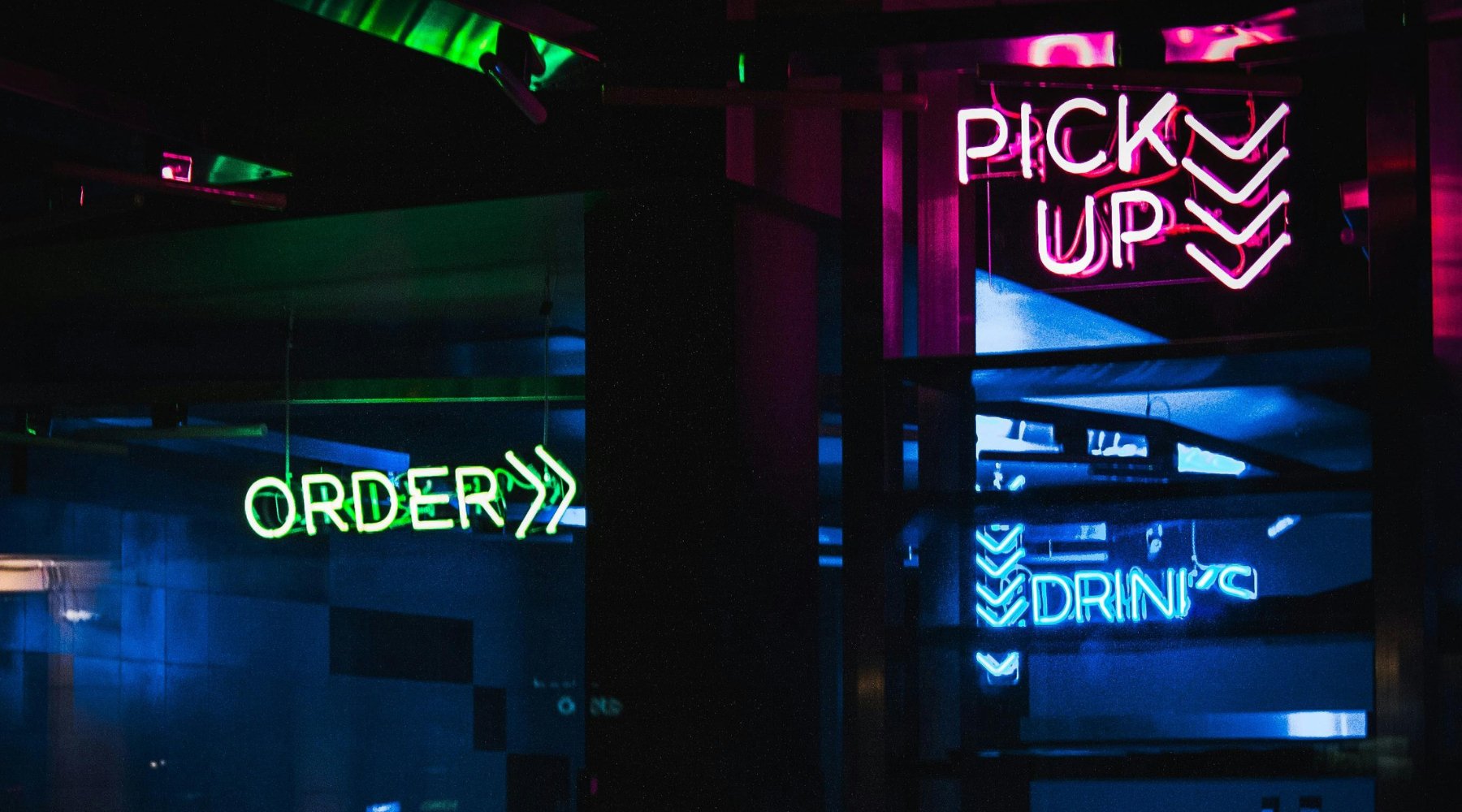 Attention-Grabbing Neon Signs for Restaurants and Bars