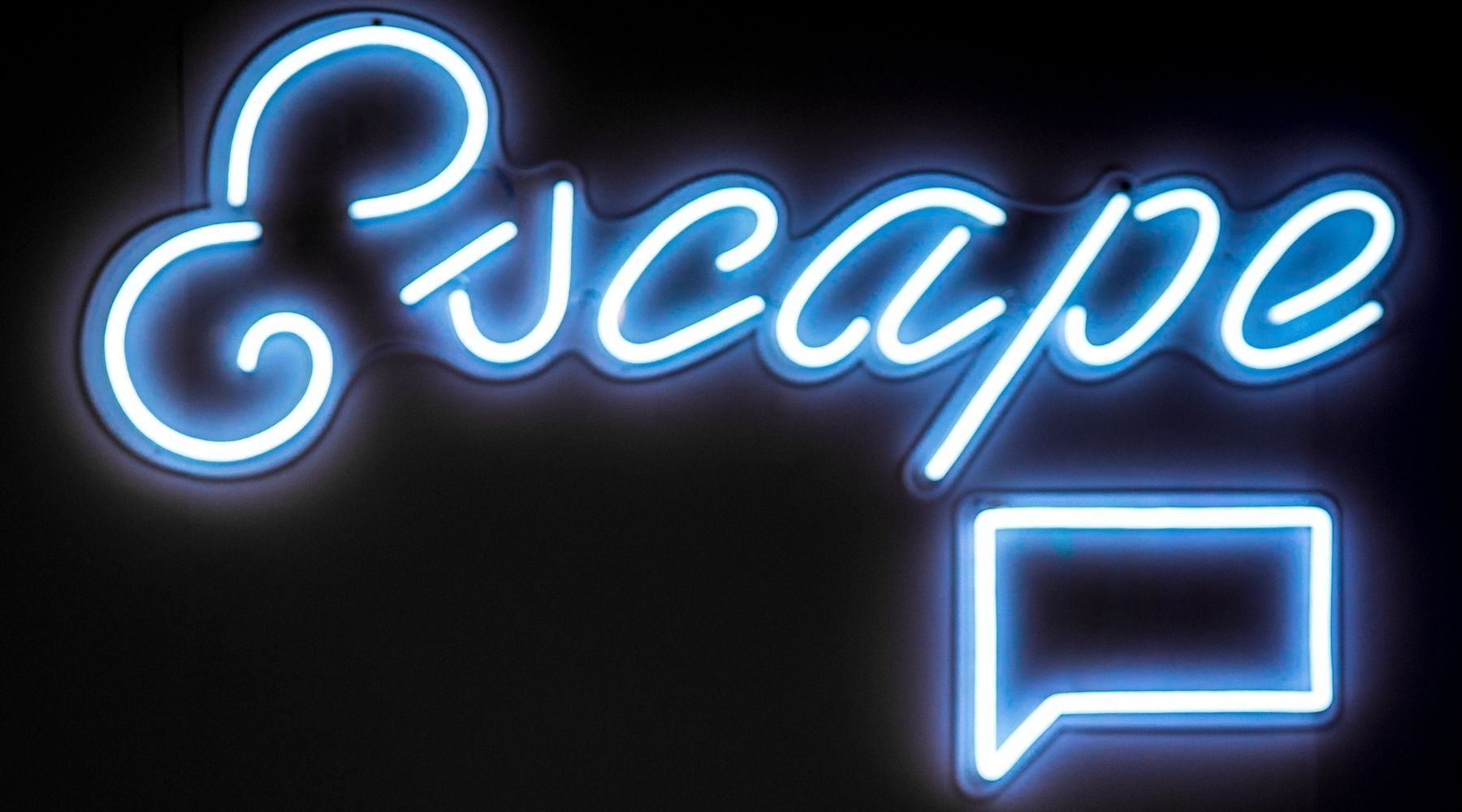 How To Use Neon Signs for Your Online Business