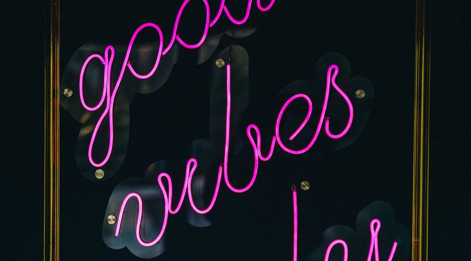 How LED Neon Signs Can Help Your Business Build a Strong Online Presence