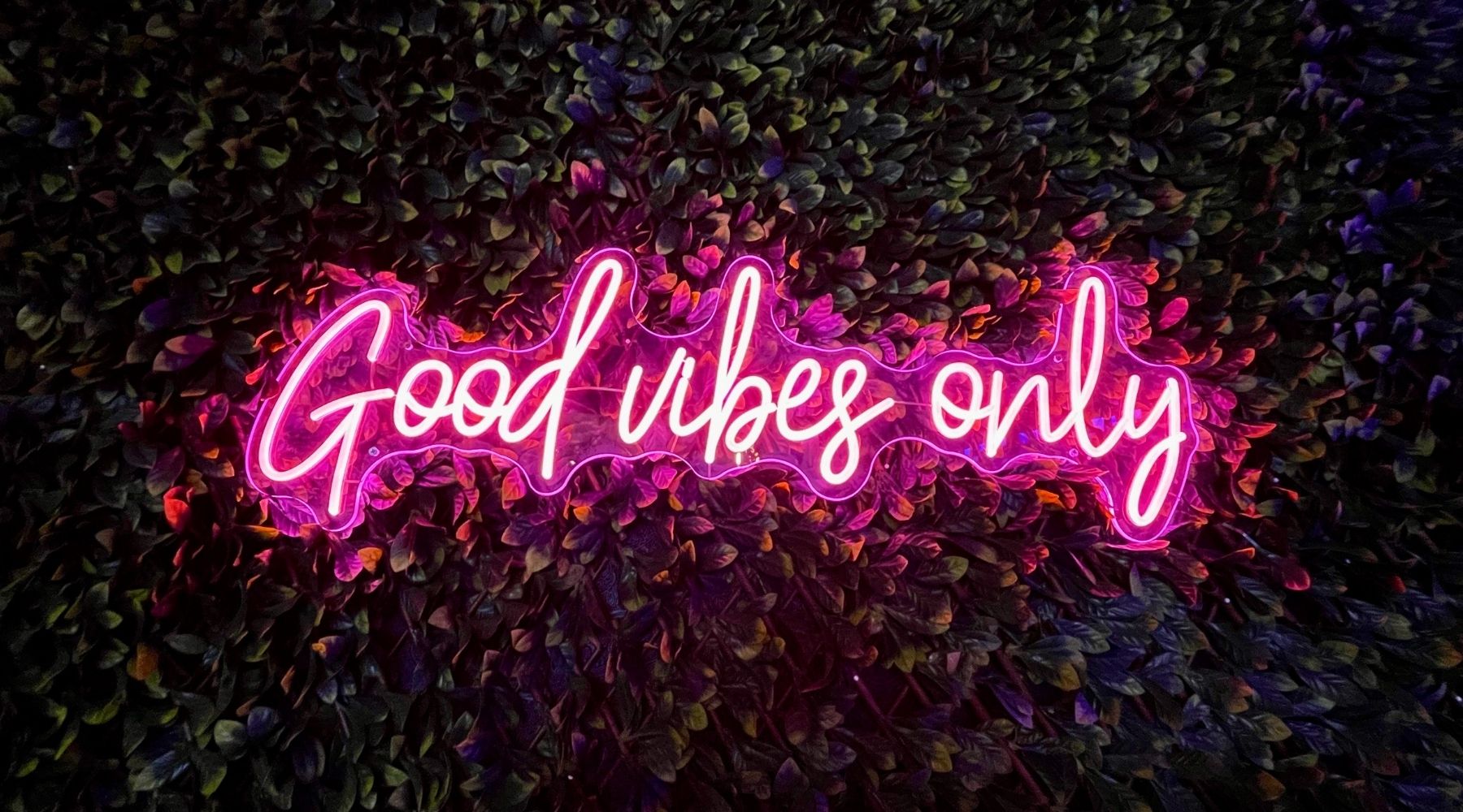 The Best Quotes and Sayings for Custom Neon Signs in Home Decor